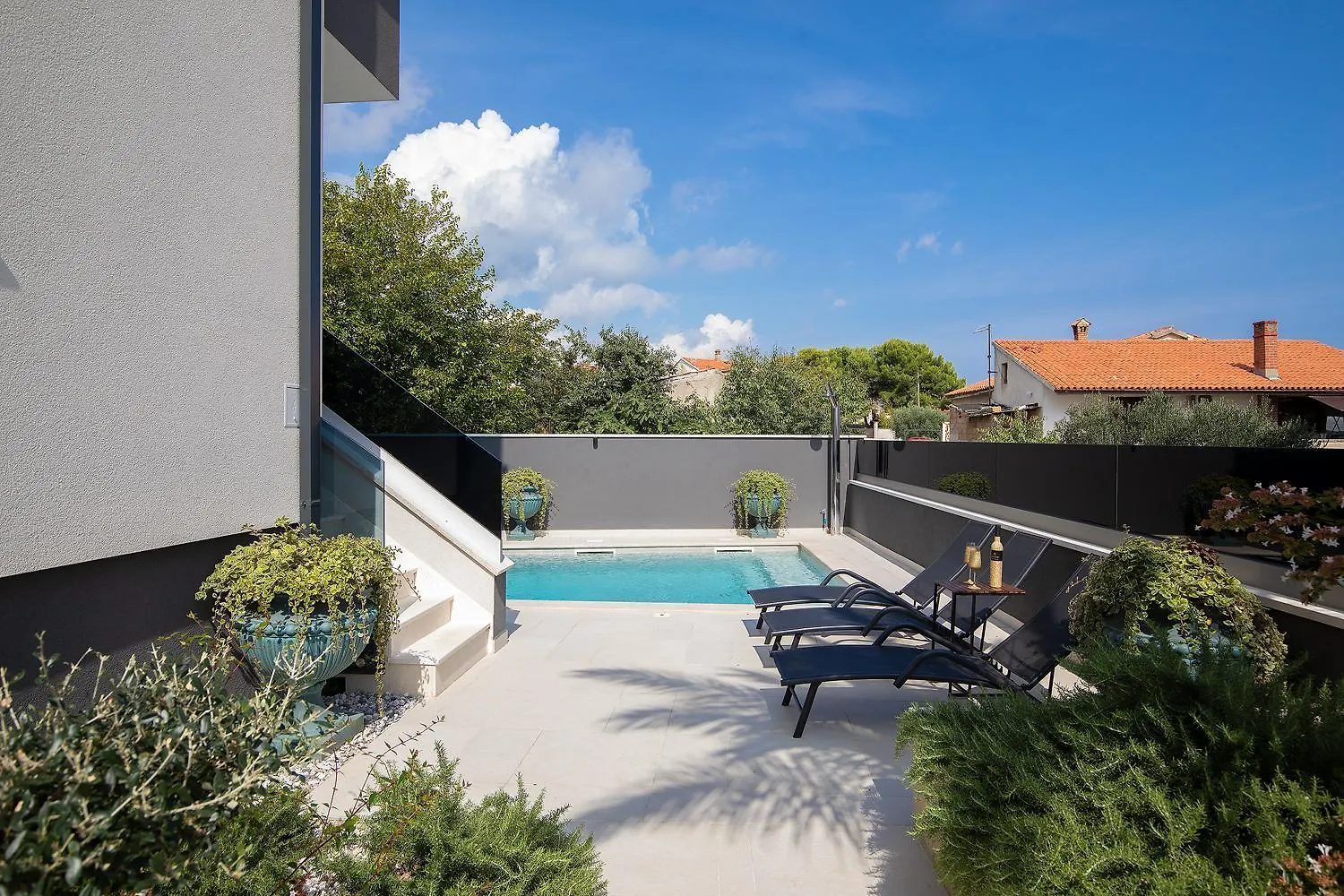Apartments Sara III Liznjan
